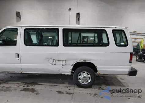 2003 Ford E-350 Super Duty Xl/Xlt из США, поврежденный, VIN 1FBSS31L33HB26182